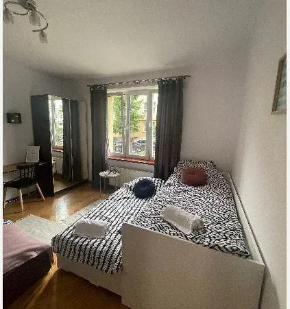 Cheerful 3 Bedroom City House-2