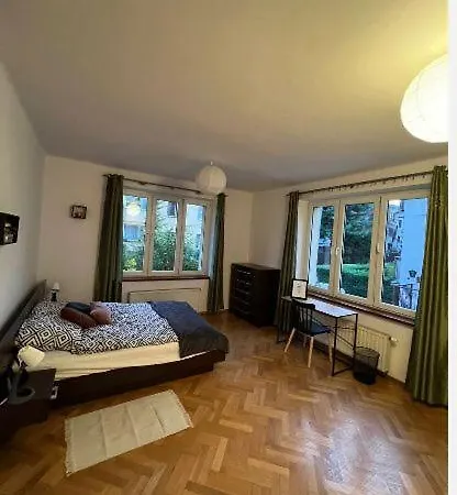 Cheerful 3 Bedroom City House-3